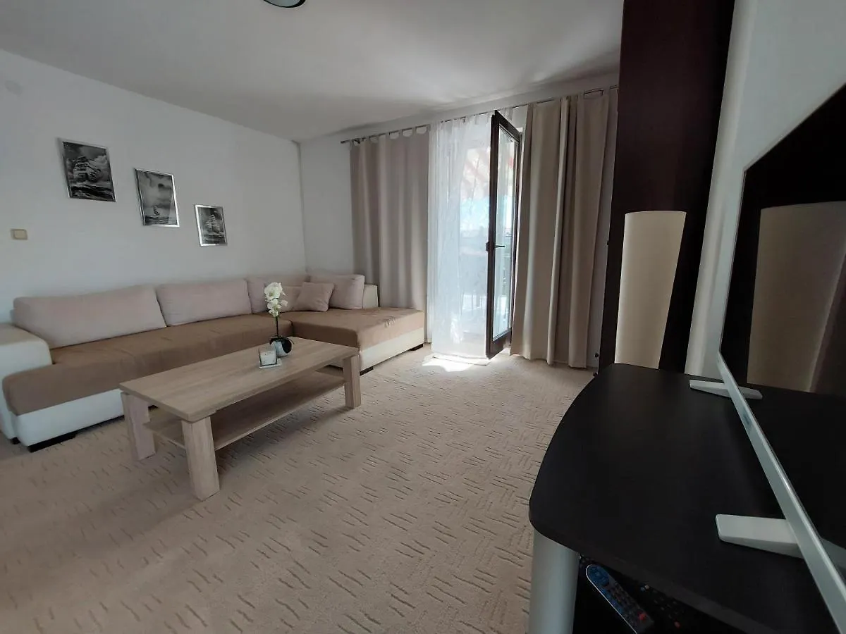 מאלינסקה Apartment Martina 0*,